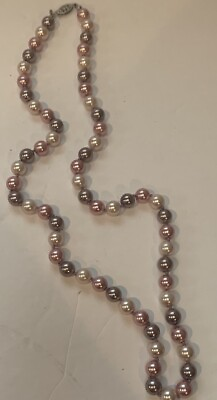 #ad Vintage Faux Pearls Necklace Grey Pink Beaded 24”