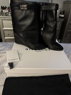 #ad Givenchy Black Leather Shark Lock Bootie Boots Size 38.5 Authentic and Classic