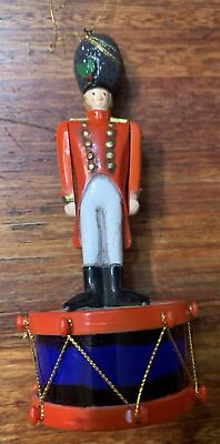 #ad Vintage Christmas Ornament Plastic Toy Soldier Red Coat Black Hat Green Drum 6”